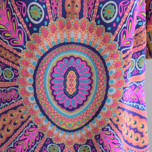 100% Silk Brightly Coloured Patterned Short Sleeve Summer Blouse - Picture 3 of 8